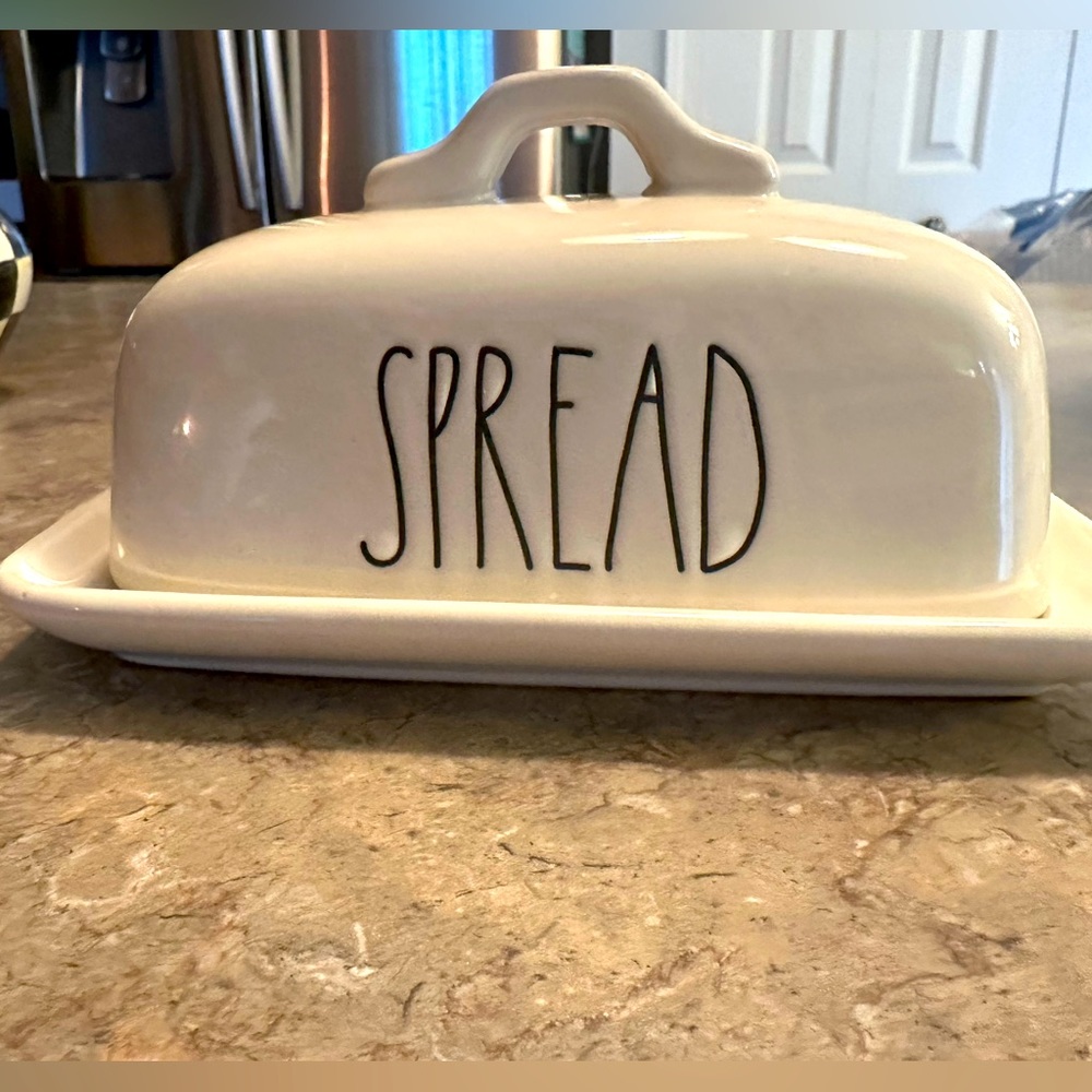 Rae Dunn butter dish